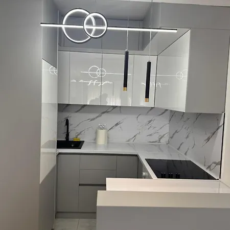 Golden Crown 2 Апартаменты *